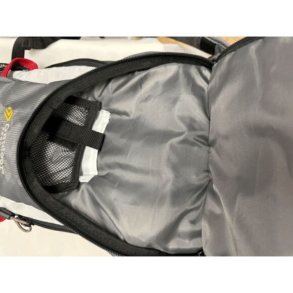 Outdoor‎ Products H2O 2L Hydration Backpack Cycling Running Hiking Gray White - Picture 3 of 9